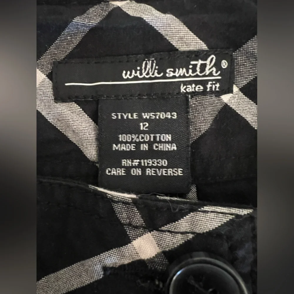 Will Smith, Kate fit shorts with belt, size 12